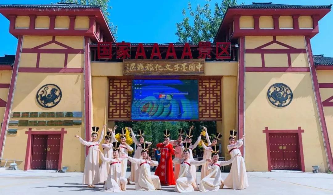 小丑明星,小丑明星，悲喜交織的舞臺傳奇